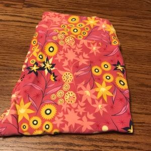 Lularoe one size leggings